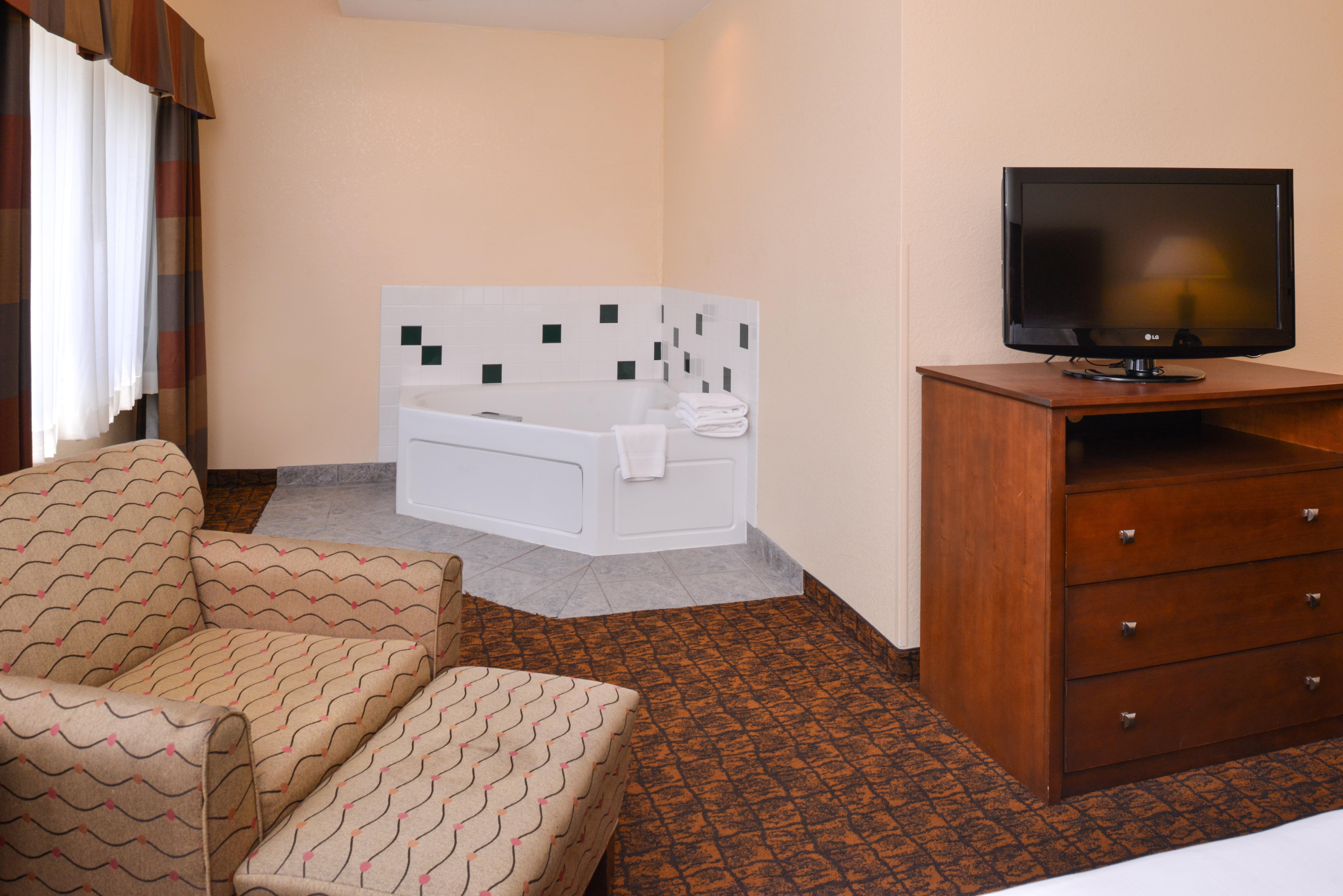 Holiday Inn Express Morgantown By Ihg Exterior photo