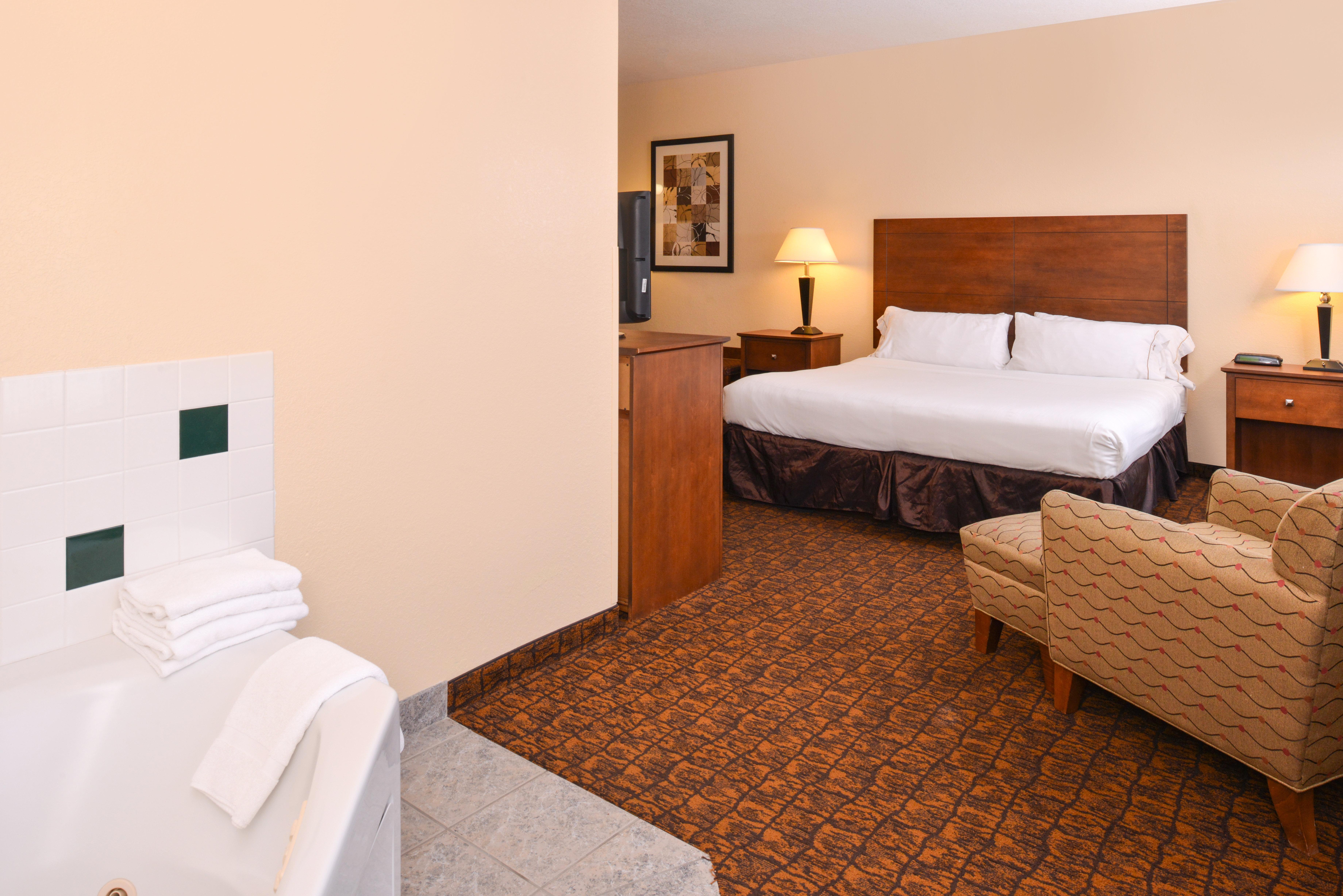 Holiday Inn Express Morgantown By Ihg Exterior photo