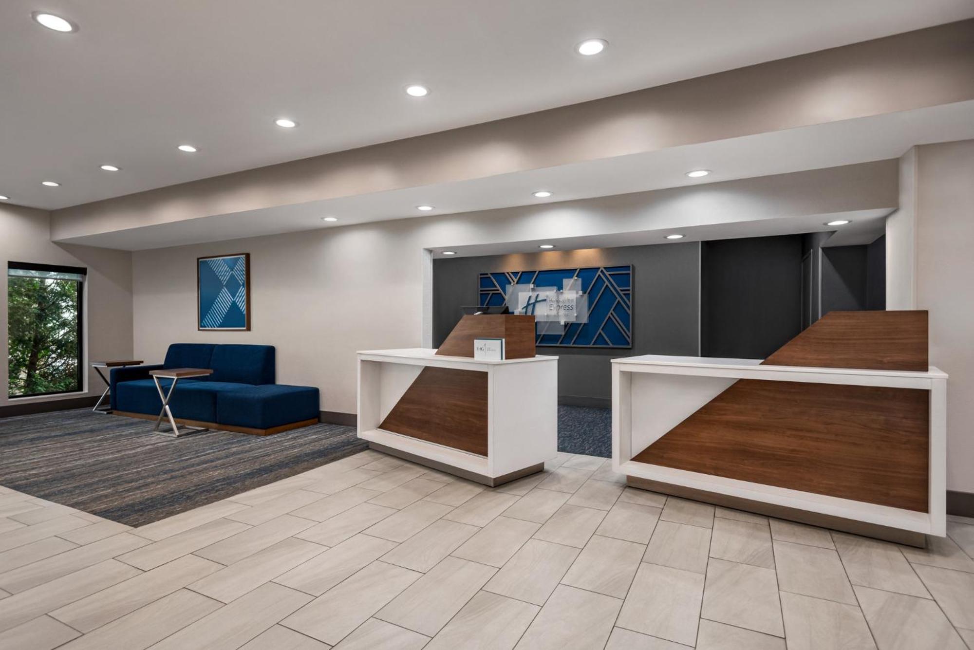 Holiday Inn Express Morgantown By Ihg Exterior photo