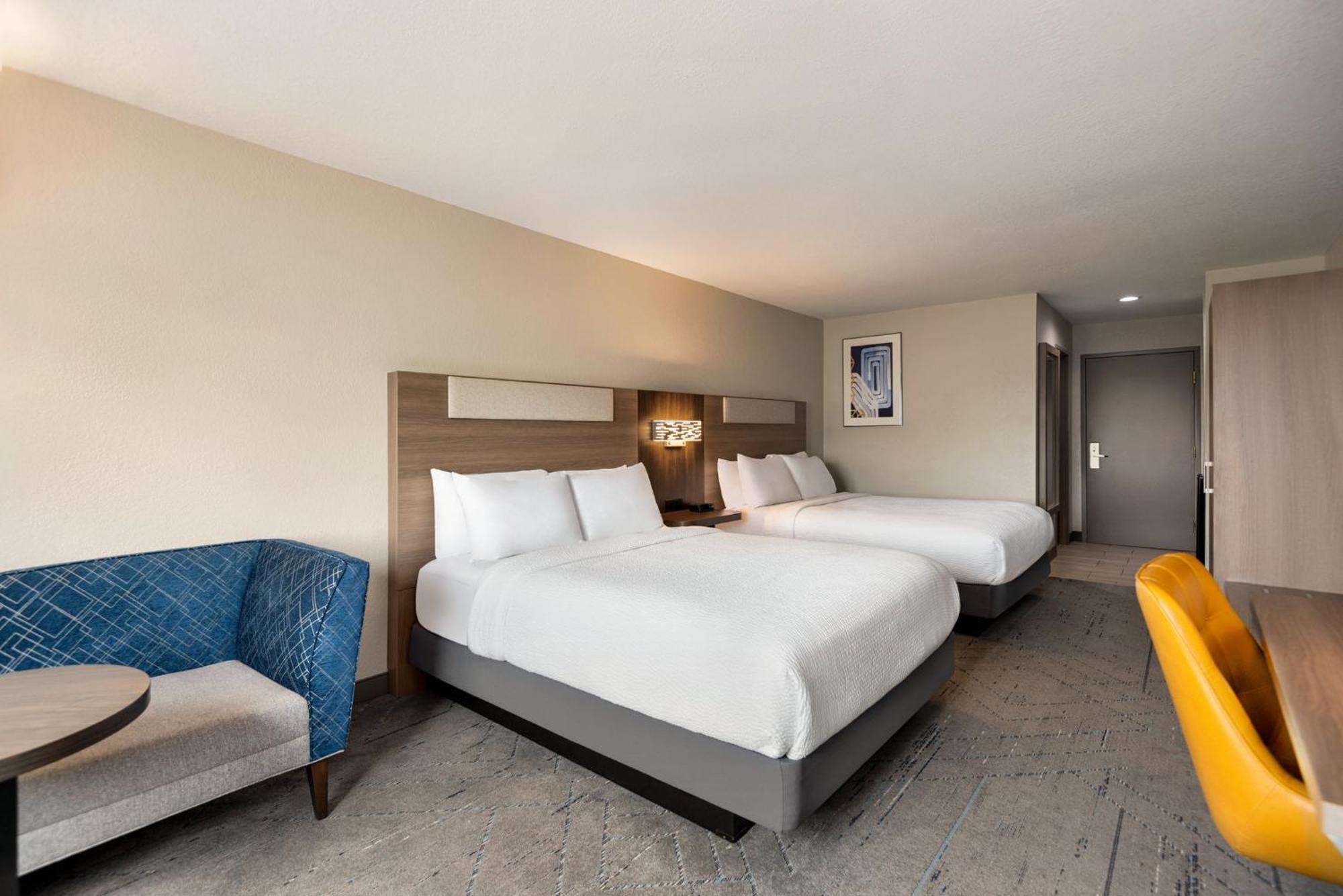 Holiday Inn Express Morgantown By Ihg Exterior photo