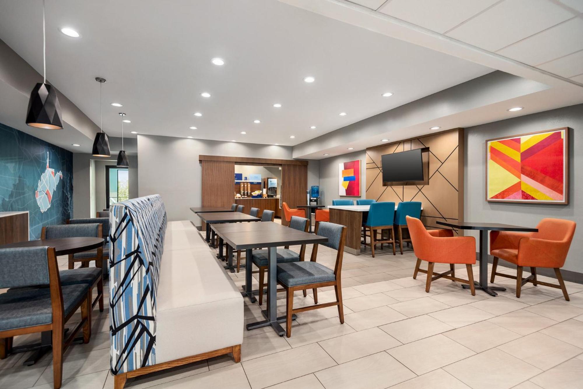 Holiday Inn Express Morgantown By Ihg Exterior photo