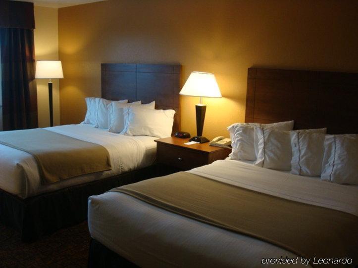 Holiday Inn Express Morgantown By Ihg Room photo